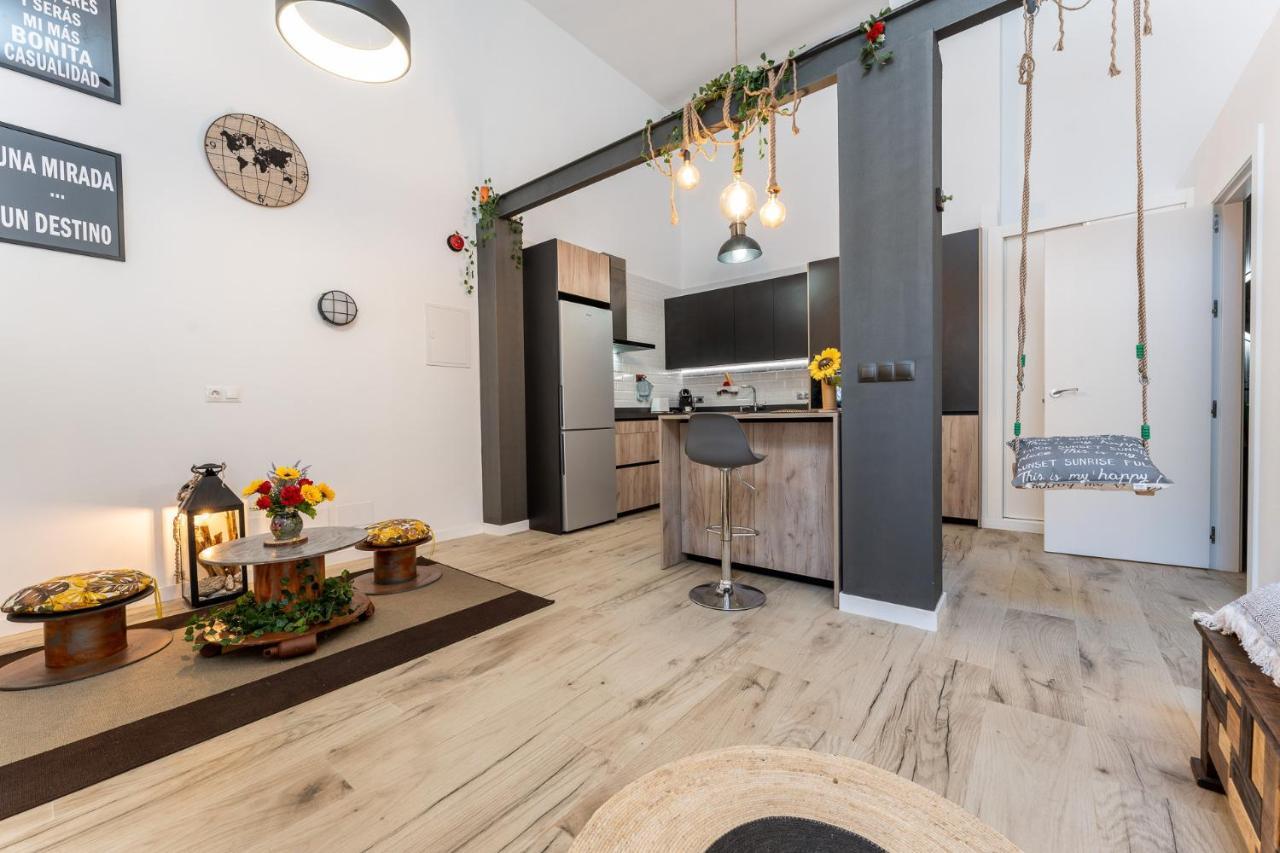 Malagasuite Huelin Urban Estudio Bagian luar foto